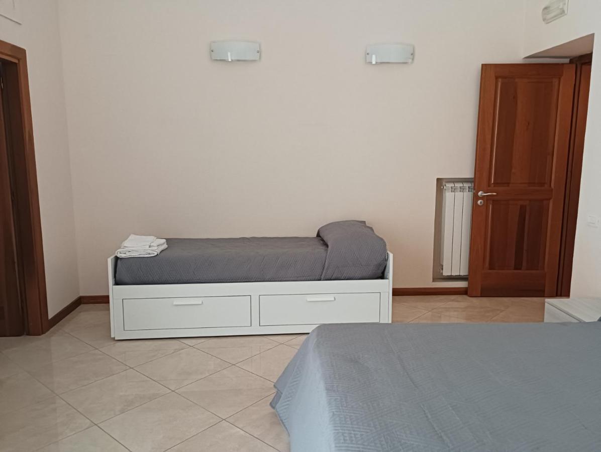那不勒斯A Casa Di Laura公寓 外观 照片